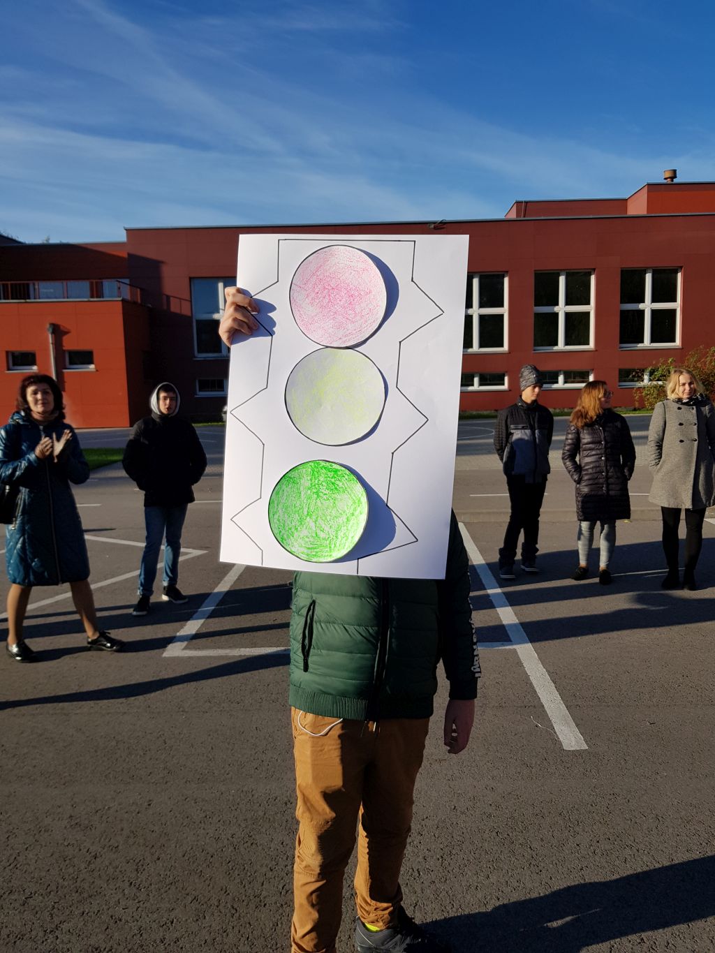 2. BŪK SAUGUS GATVĖJE!