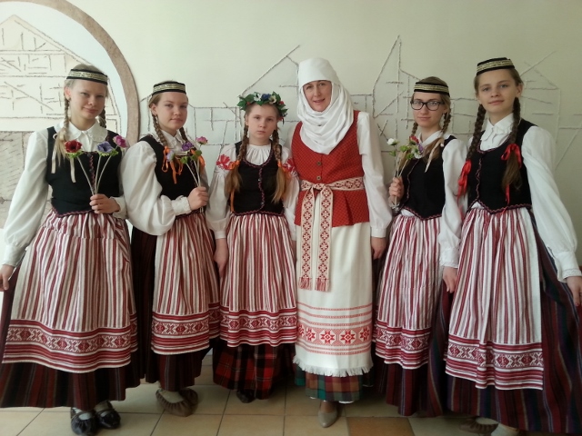 KLAIPĖDOS MIESTO MOKYKLŲ MOKINIŲ KONFERENCIJA „LIETUVOS ETNOGRAFINIAI REGIONAI – ISTORINIS IR KULTŪRINIS SAVITUMAS“